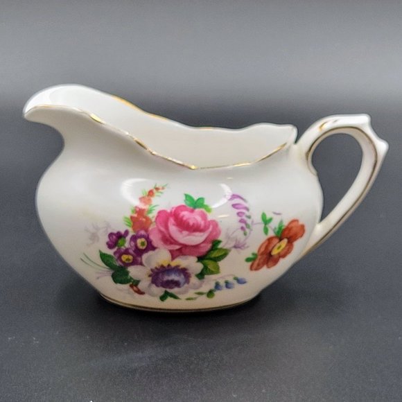 Vintage Royal Albert Barbara Ann Creamer Bone China England Floral Gold Read - Picture 1 of 10